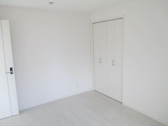 ��ʌ��z�J�s���C�N�^�E���Q���ڂ̃e���X�n�E�X�̂��̑������E�X�y�[�X