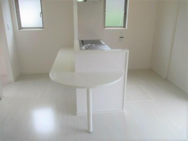 ��ʌ��z�J�s���C�N�^�E���Q���ڂ̃e���X�n�E�X�̂��̑��ݔ�