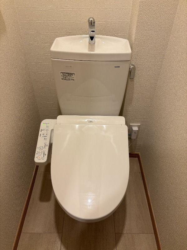 ��ʌ��������܎s��΋�钬�P���ڂ̃^�E���n�E�X�̃g�C��