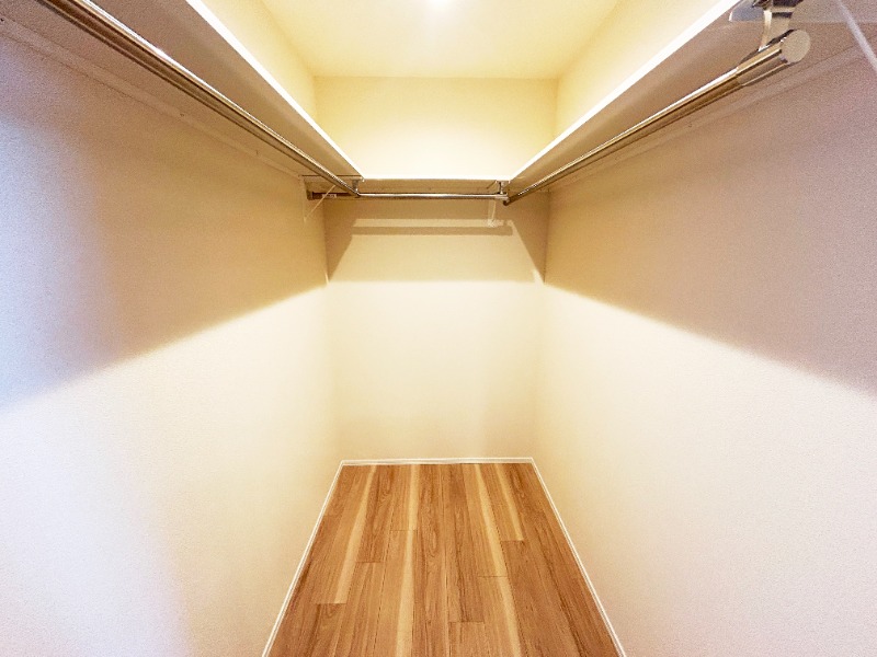 ��ʌ��������܎s��{��y�蒬�R���ڂ̃}���V�����̎��[