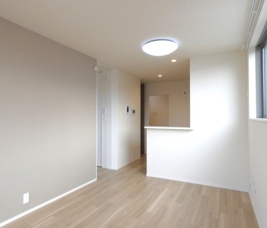 ��ʌ�����s���P���ڂ̃}���V�����̋��ԁE���r���O