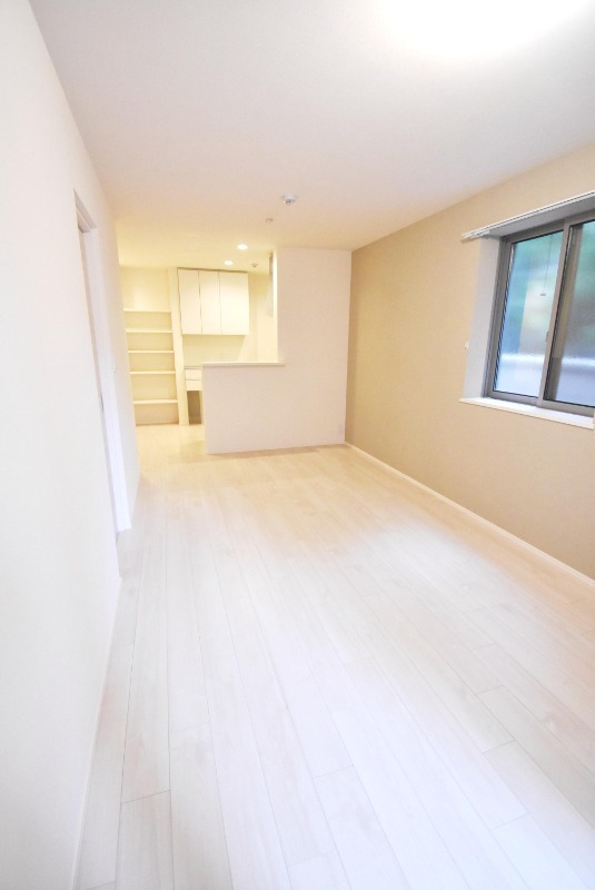 ��ʌ��������܎s��{����ؒ��S���ڂ̃}���V�����̋����E���r���O