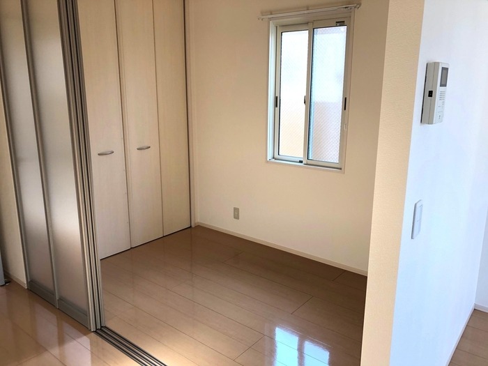 ��ʌ��z�J�s���C�N�^�E���Q���ڂ̃A�p�[�g�̂��̑������E�X�y�[�X