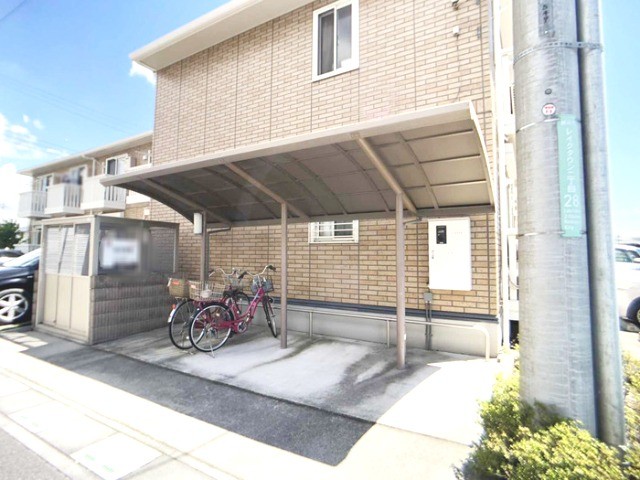 ��ʌ��z�J�s���C�N�^�E���Q���ڂ̃A�p�[�g�̂��̑�