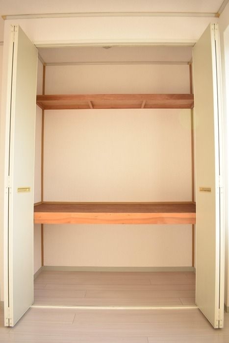 ��ʌ�����s�����Q���ڂ̃A�p�[�g�̎��[