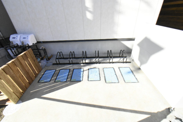 ��ʌ������s�{���U���ڂ̃A�p�[�g�̂��̑�