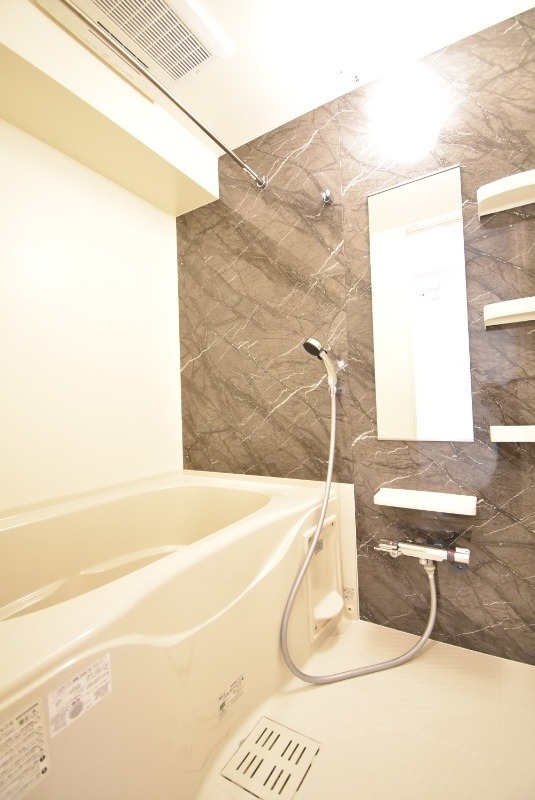 ��ʌ��������܎s���搼��{�S���ڂ̃A�p�[�g�̃o�X