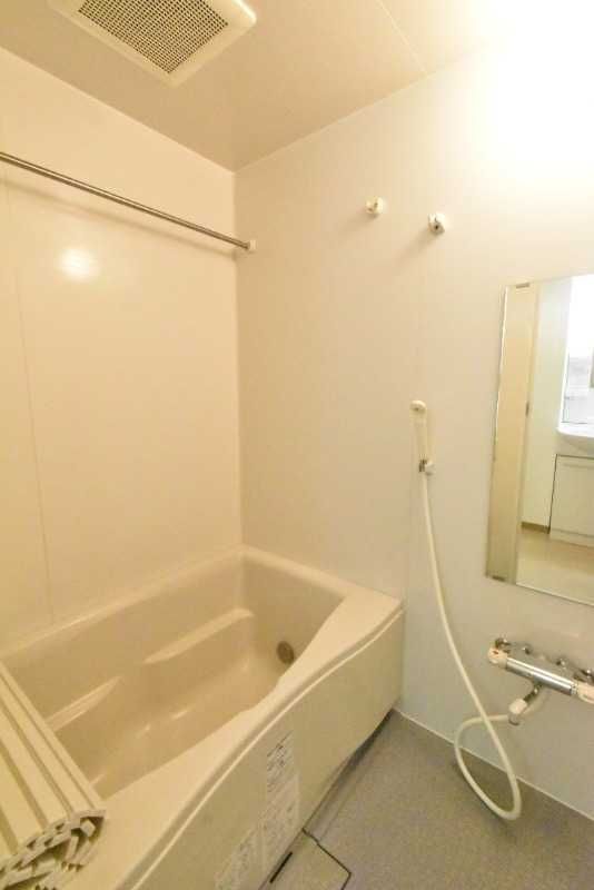 ��ʌ�����s�厚������̃}���V�����̃o�X