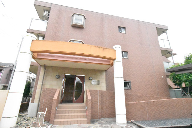 ��ʌ�����s�厚������̃}���V�����̃G���g�����X