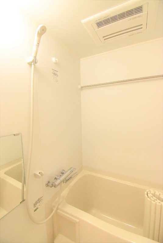 ��ʌ������s�h���Q���ڂ̃}���V�����̃o�X