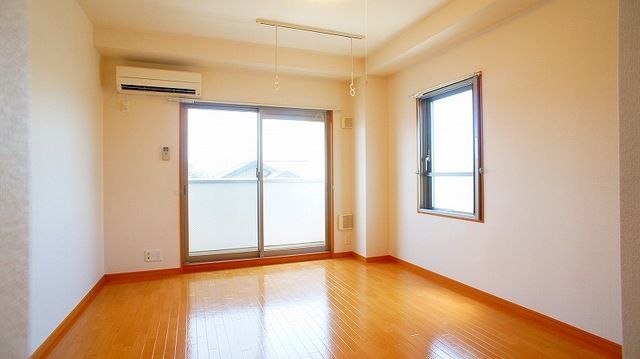 ��ʌ�����s���V���̃}���V�����̋��ԁE���r���O