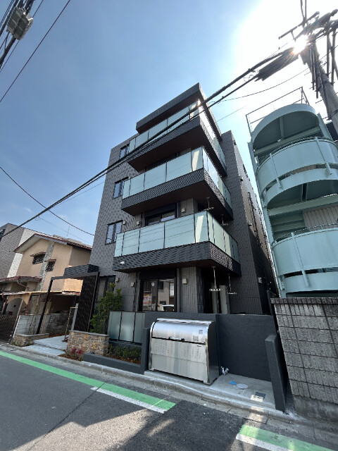 ��ʌ��������܎s�Y�a��j���J�R���ڂ̃}���V�����̌����O��