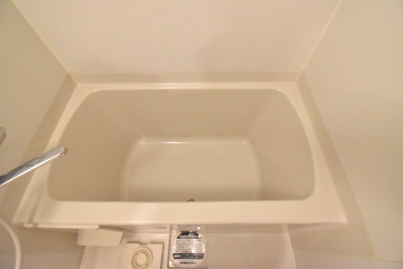 ��ʌ������s�h���Q���ڂ̃}���V�����̃o�X