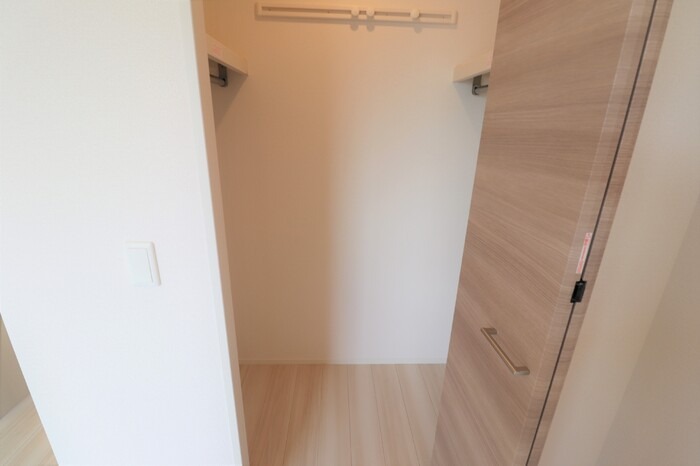 ��ʌ��z�J�s�����쒬�̃A�p�[�g�̎��[