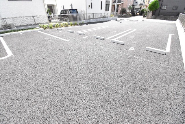 ��ʌ��z�J�s�����쒬�̃A�p�[�g�̒��ԏ�