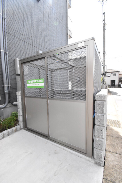 ��ʌ��z�J�s�����쒬�̃A�p�[�g�̂��̑�