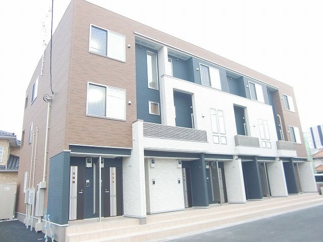 ��ʌ������s��ʖ�781-2�̃A�p�[�g�̌����O��