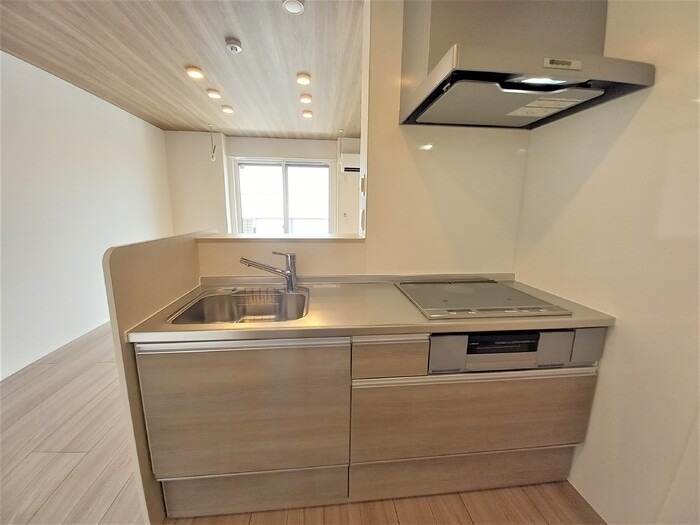 ��ʌ��z�J�s�����쒬�̃A�p�[�g�̃L�b�`��