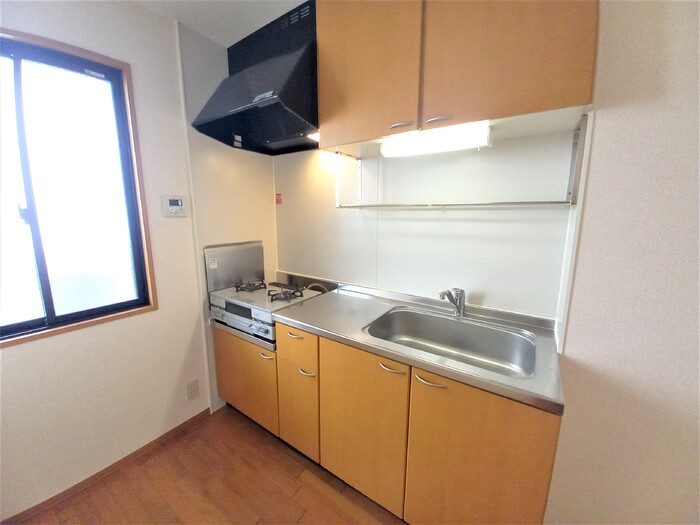 ��ʌ��t�����s�����P���ڂ̃A�p�[�g�̃L�b�`��