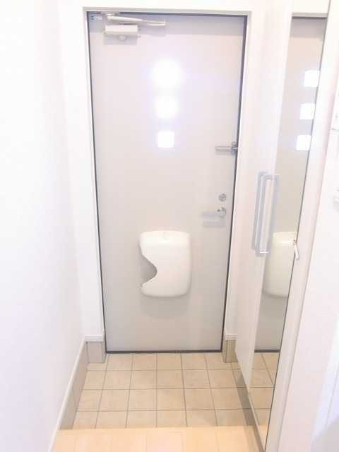 ��ʌ������s��ʖ�̃A�p�[�g�̌���