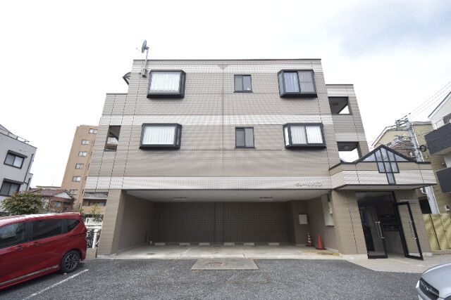 ��ʌ��������܎s��{��听���P����157-2�̃}���V�����̌����O��