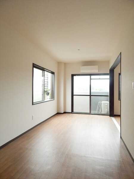 ��ʌ�����s�t���P���ڂ̃}���V�����̋��ԁE���r���O