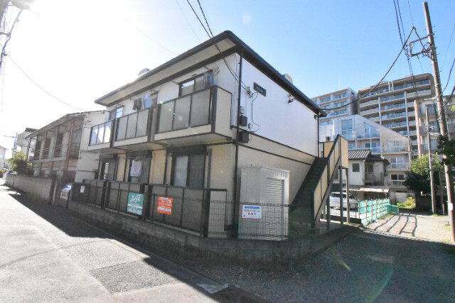 ��ʌ��������܎s�Y�a��j���J�S���ڂ̃A�p�[�g�̌����O��