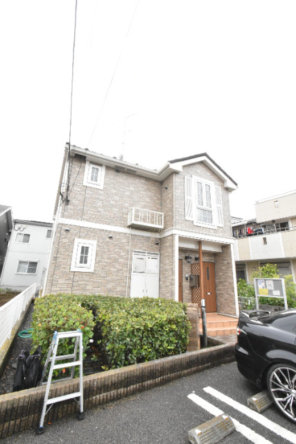 ��ʌ��z�J�s�����Q���ڂ̃A�p�[�g�̌����O��