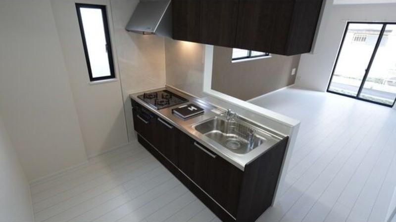 ��ʌ��������܎s������厚�䑠�̃A�p�[�g�̃L�b�`��