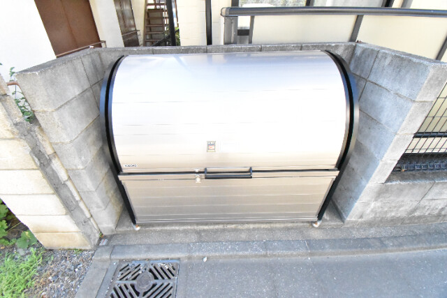 ��ʌ��������܎s�Y�a��j���J�S���ڂ̃A�p�[�g�̂��̑�