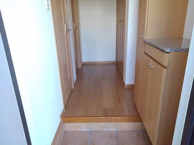 ��ʌ��z�J�s�����Q���ڂ̃A�p�[�g�̌���