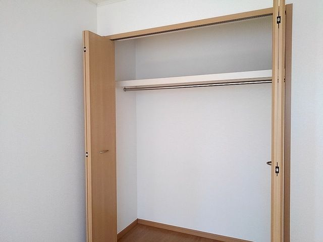 ��ʌ��z�J�s�����Q���ڂ̃A�p�[�g�̎��[