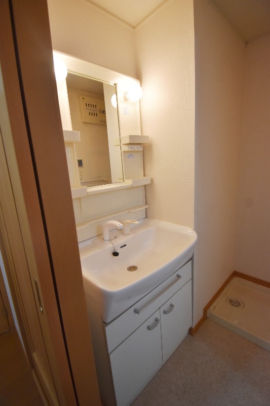 ��ʌ��z�J�s�����Q���ڂ̃A�p�[�g�̐��ʏ�