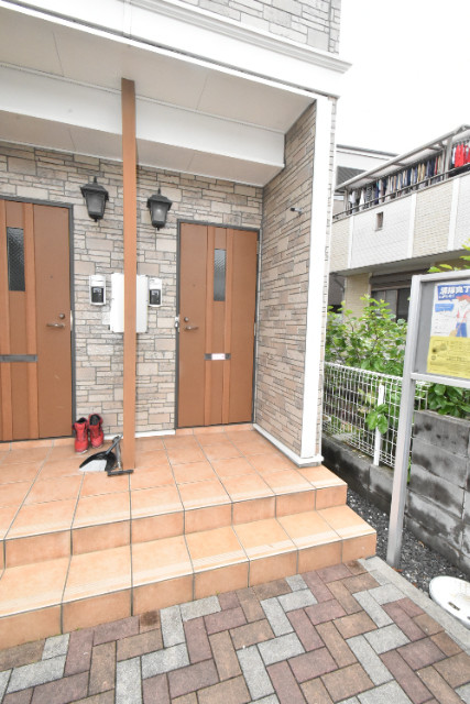 ��ʌ��z�J�s�����Q���ڂ̃A�p�[�g�̃G���g�����X