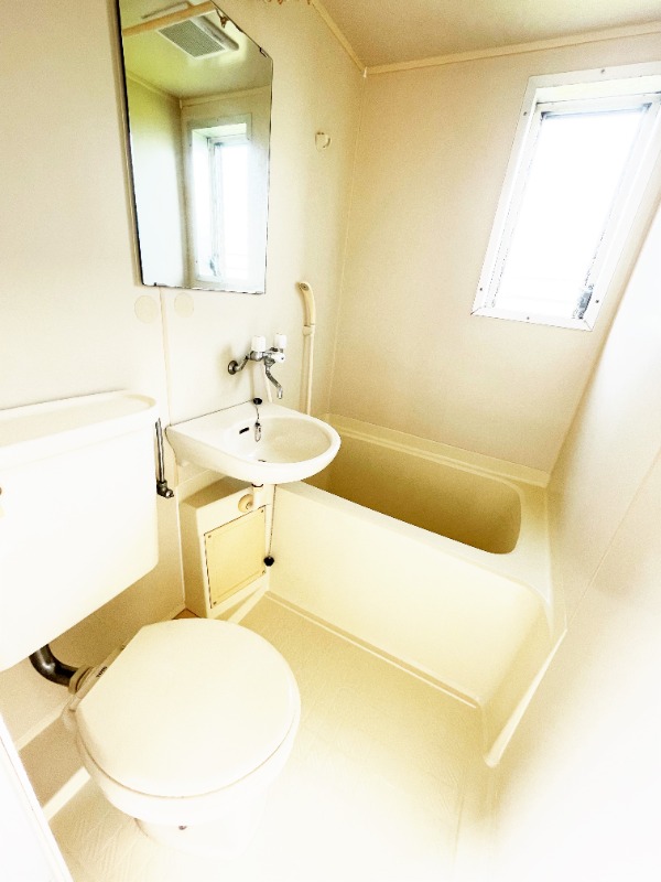 ��ʌ��������܎s��{��O���R���ڂ̃A�p�[�g�̃g�C��