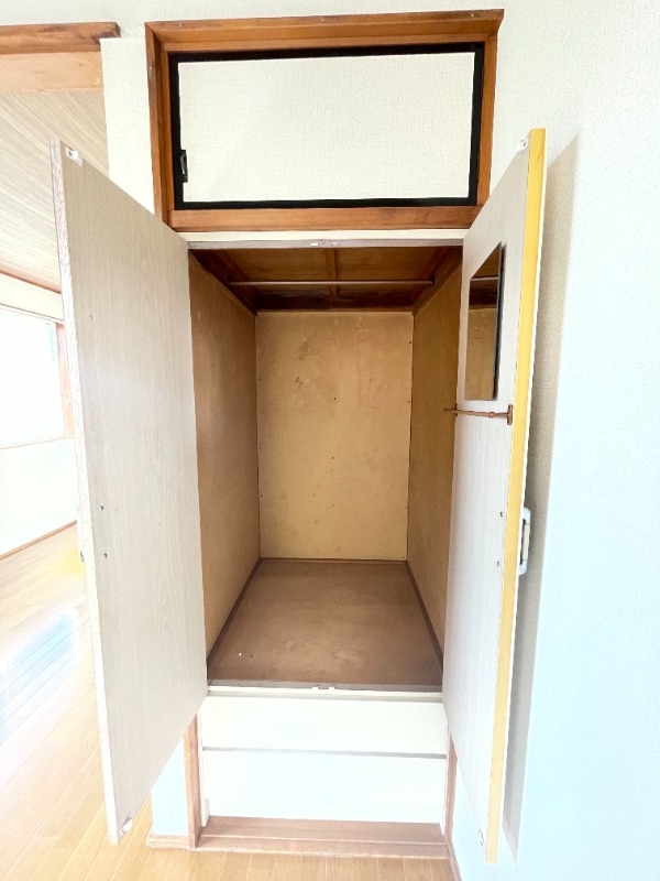 ��ʌ��������܎s��{��O���R���ڂ̃A�p�[�g�̎��[