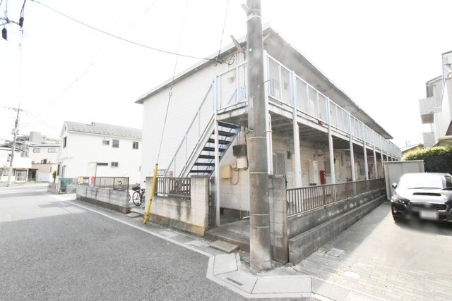 ��ʌ��������܎s��{��㏬���̃A�p�[�g�̌����O��