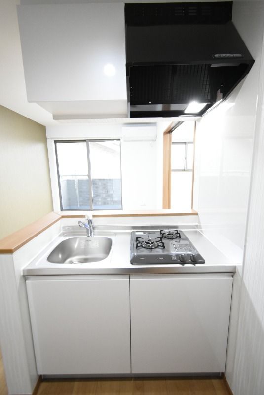 ��ʌ��������܎s������厚���n��̃A�p�[�g�̃L�b�`��