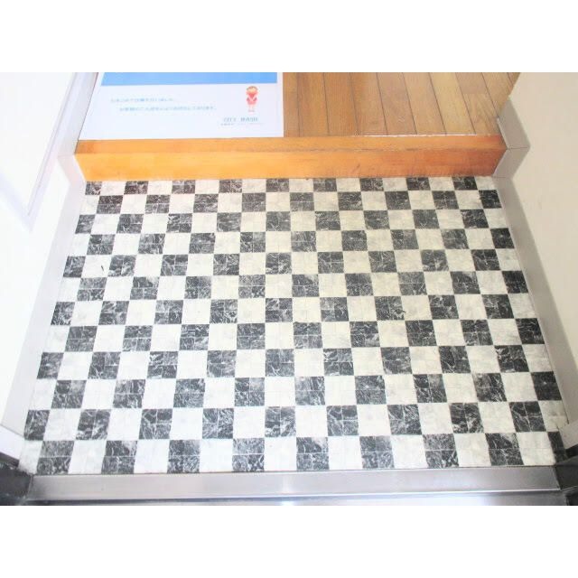 ��ʌ�����s�˒˂Q���ڂ̃}���V�����̌���