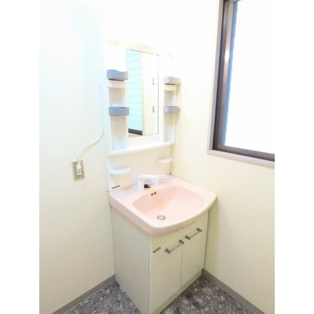 ��ʌ�����s�˒˂Q���ڂ̃}���V�����̐��ʏ�