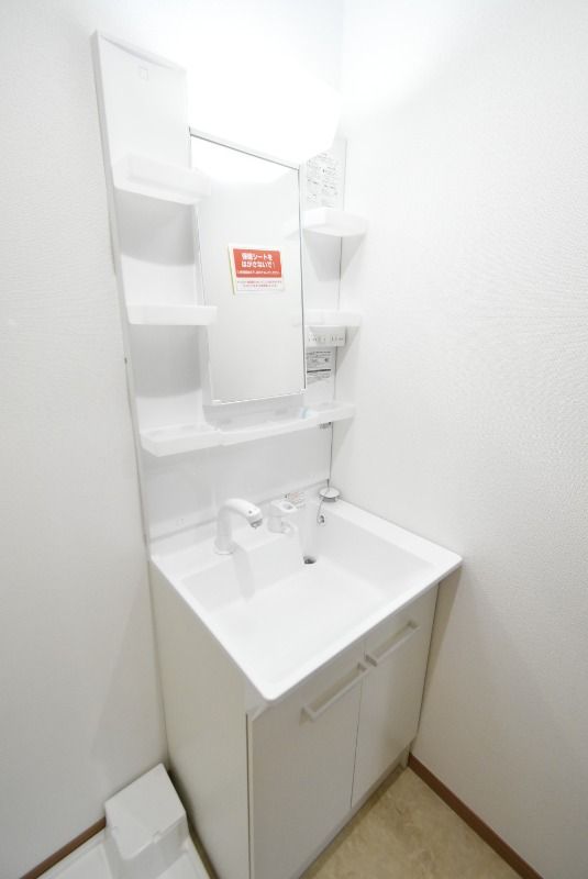 ��ʌ��������܎s������厚���n��̃A�p�[�g�̐��ʏ�