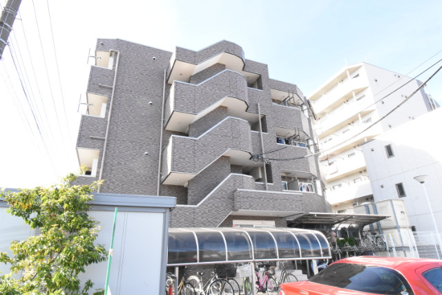 ��ʌ�����s������P����17-23�̃}���V�����̌����O��