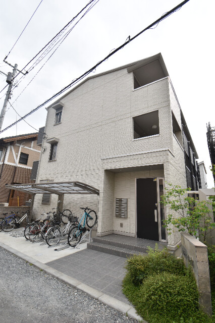 ��ʌ��������܎s��{��x�̓����P���ڂ̃A�p�[�g�̌����O��