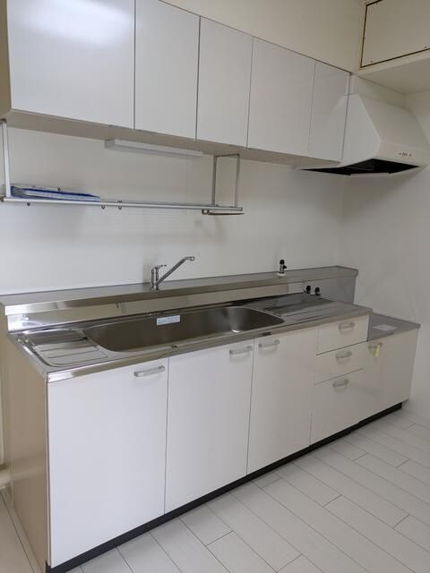 ��ʌ������s�������̃}���V�����̃L�b�`��