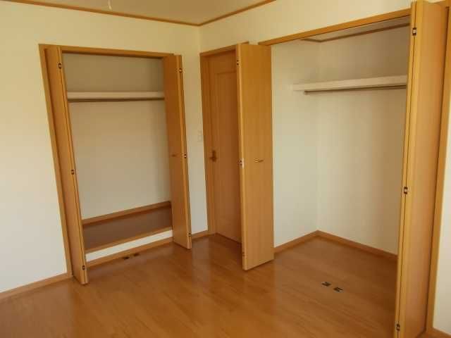 ��ʌ��k�����S�ɓޒ����P���ڂ̃A�p�[�g�̎��[