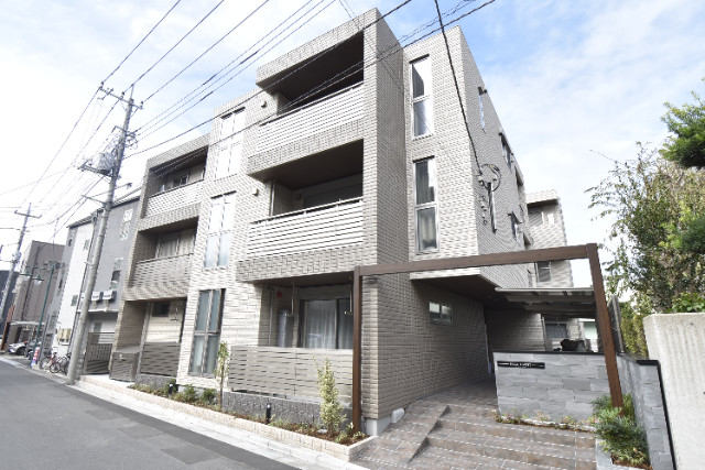 ��ʌ��������܎s��{��听���R���ڂ̃}���V�����̌����O��