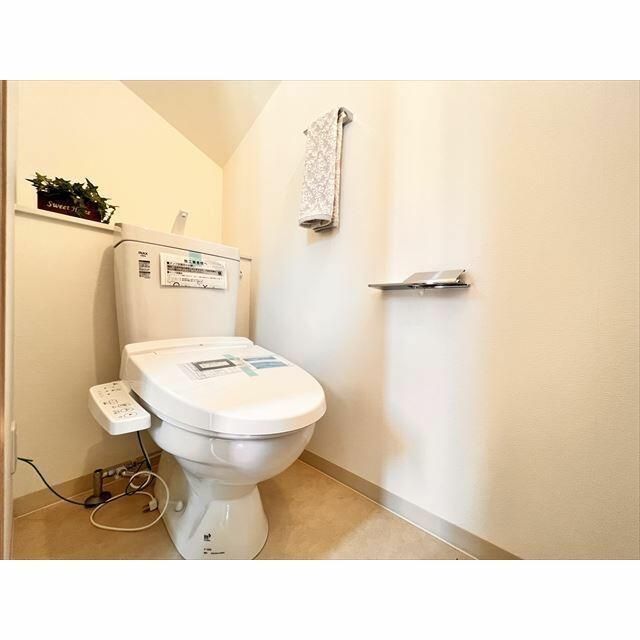 ��ʌ�����s�����Q���ڂ̃e���X�n�E�X�̃g�C��