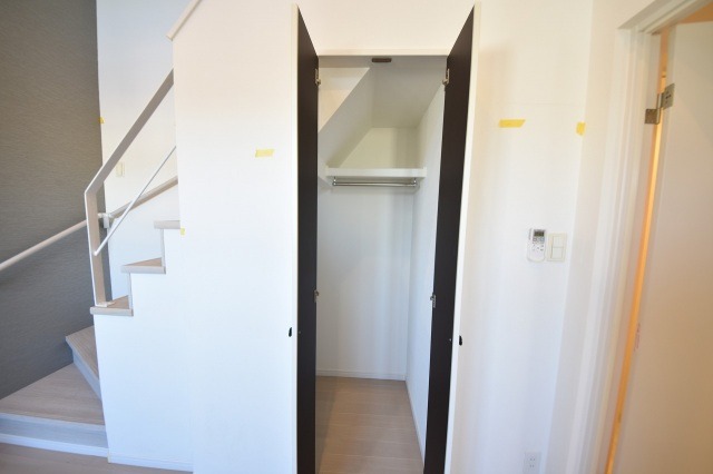 ��ʌ�����s����R���ڂ̃A�p�[�g�̎��[