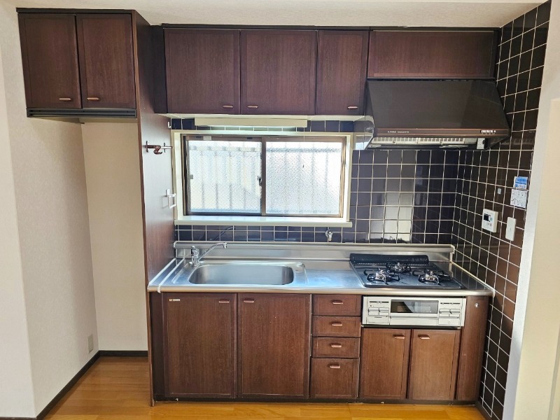 ��ʌ��������܎s������厚�쒆�ۂ̃}���V�����̃L�b�`��