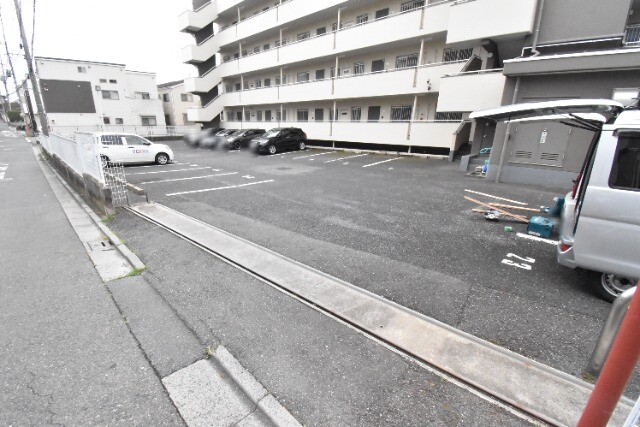 ��ʌ��������܎s�Y�a�搣����P���ڂ̃}���V�����̒��ԏ�